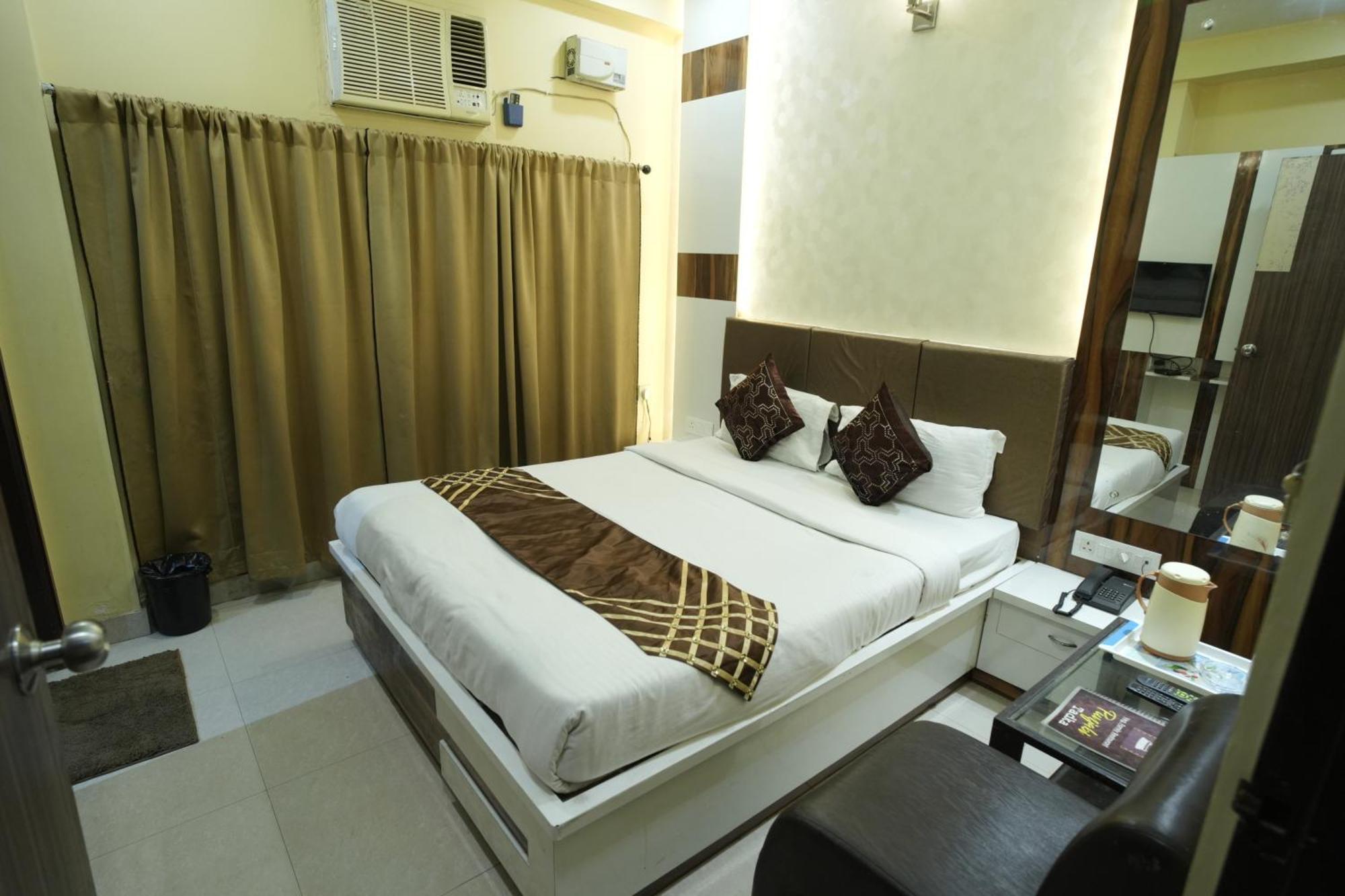 Hotel Raj Kamal Palace Varanasi Exterior foto